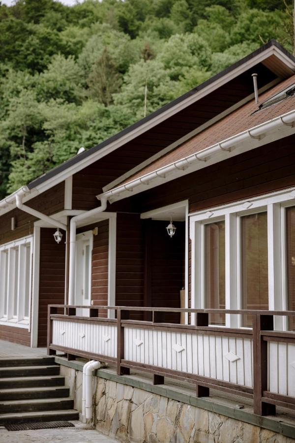 Yaremche Club Hotel Εξωτερικό φωτογραφία
