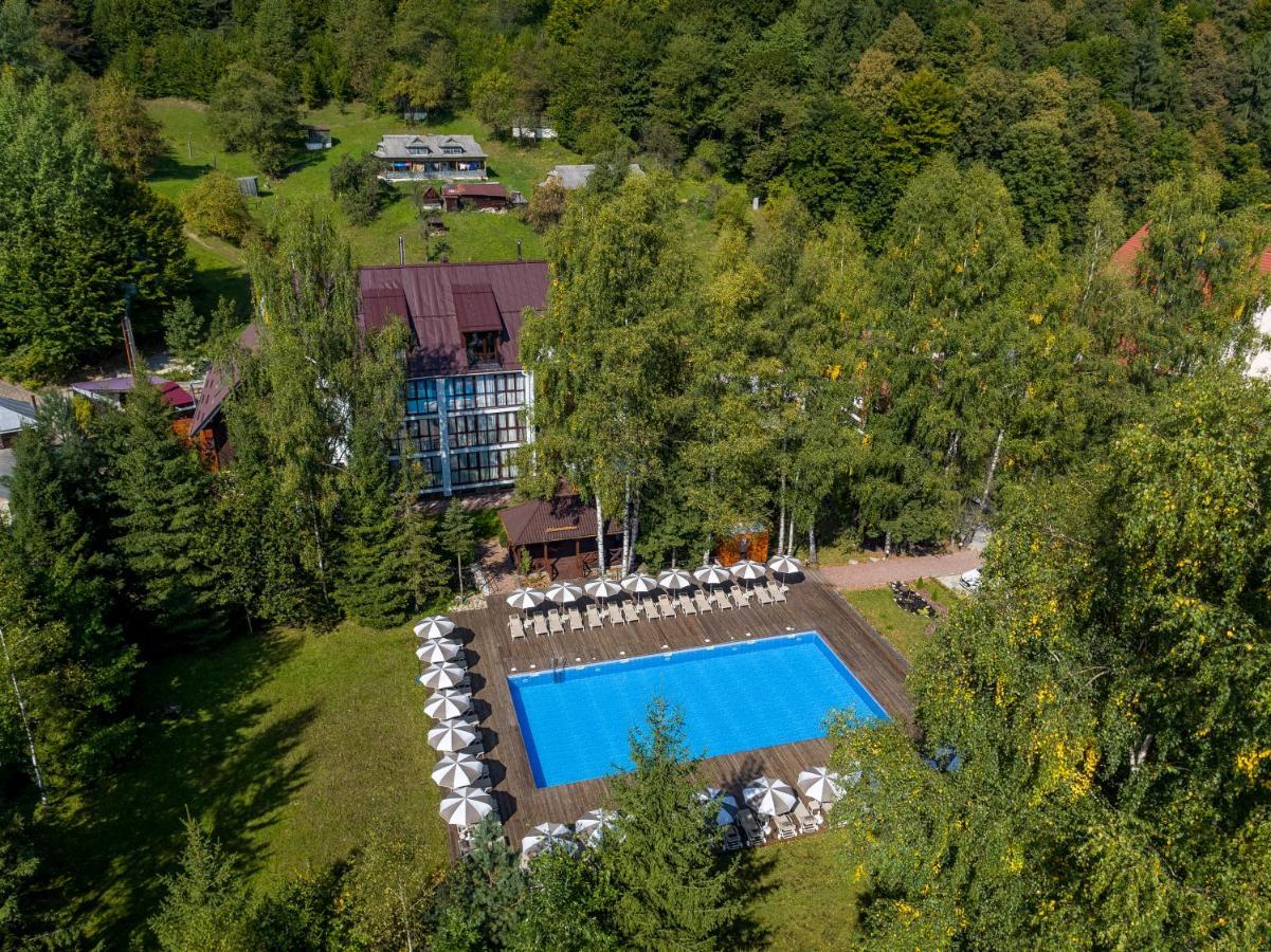Yaremche Club Hotel Εξωτερικό φωτογραφία