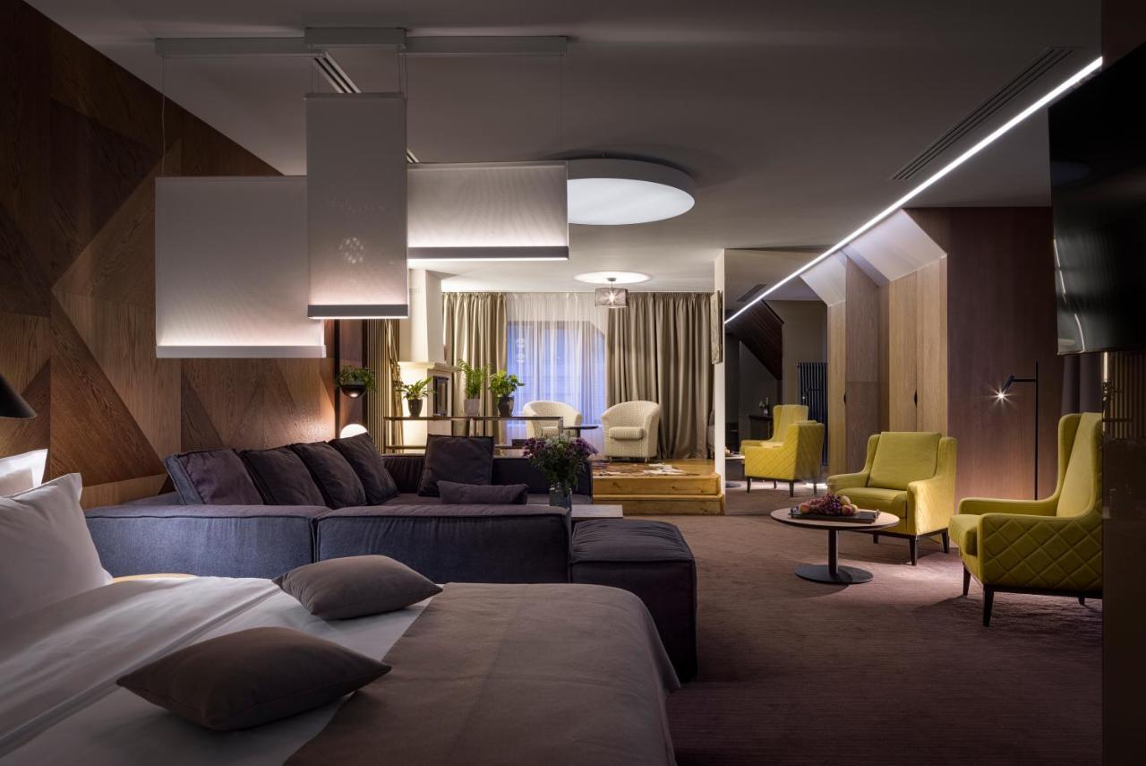 Yaremche Club Hotel Εξωτερικό φωτογραφία