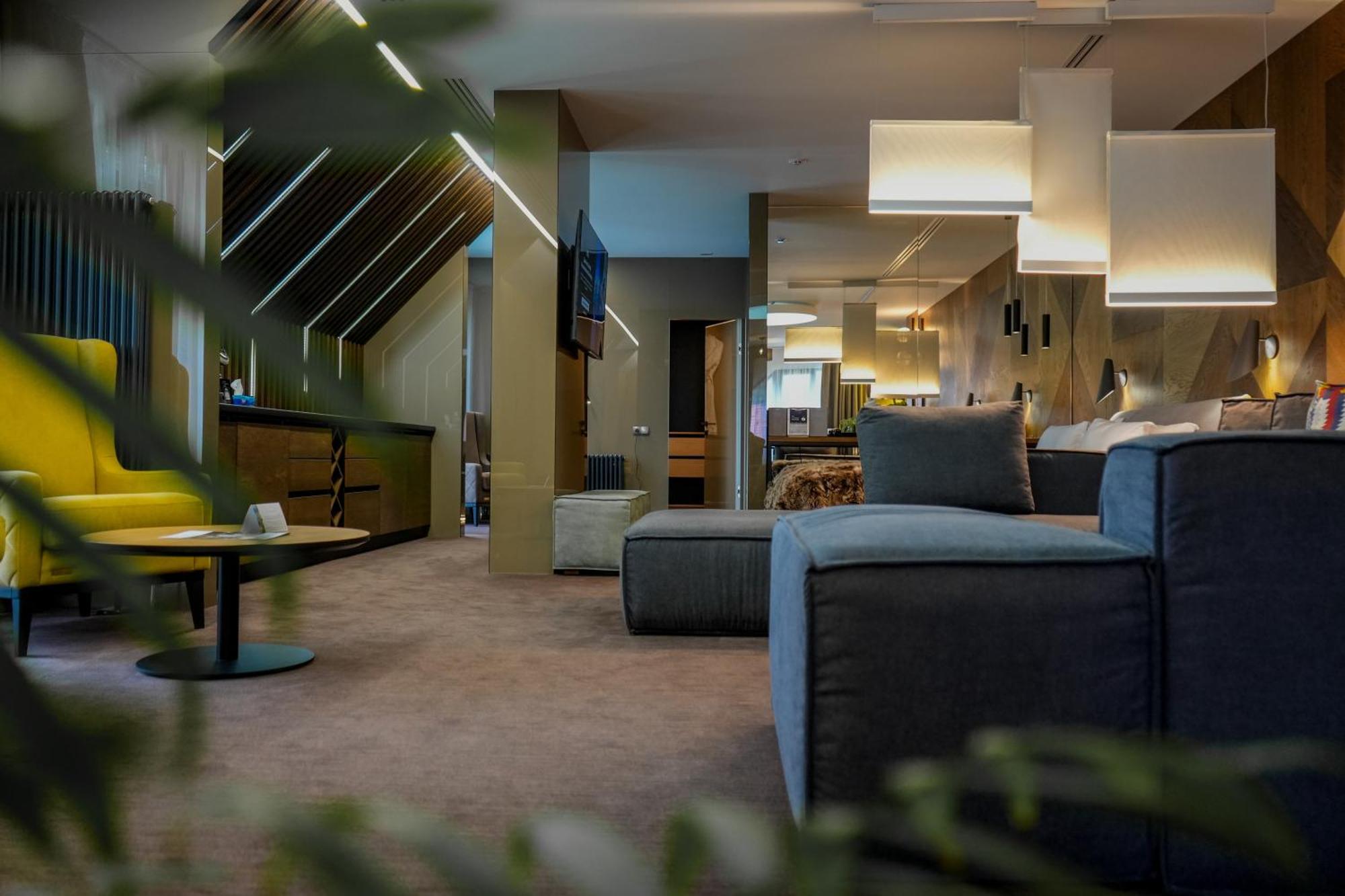 Yaremche Club Hotel Εξωτερικό φωτογραφία
